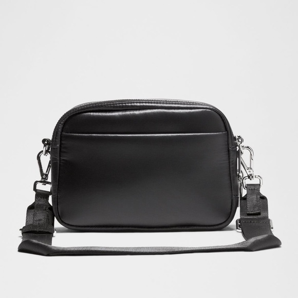 Lululemon Wunder Puff Black Crossbody Bag 2L - Picture 2 of 6